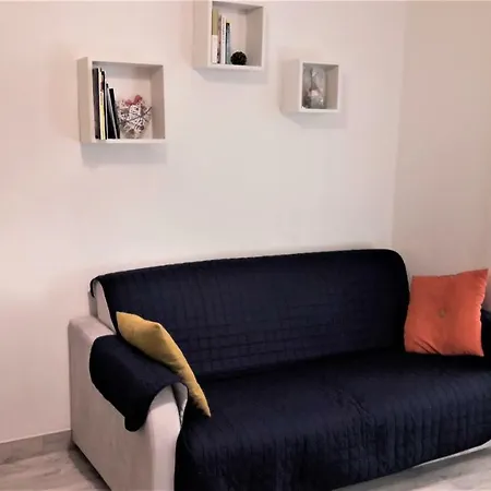 Aurora: Beach-5 Terre-trekking-excursions-relax *